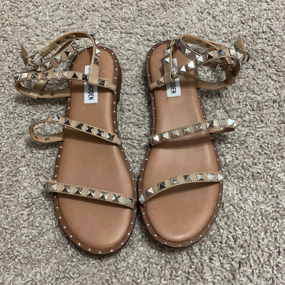 Steve Madden Travel Rock Stud Flat Sandals